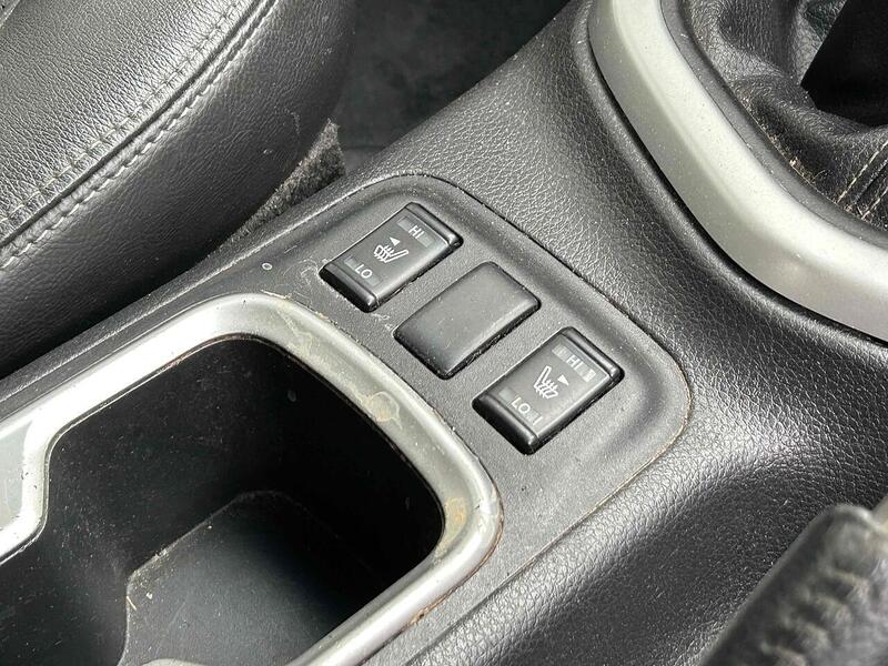 Used Nissan Navara 2016 for sale - 76778013: Photo 44