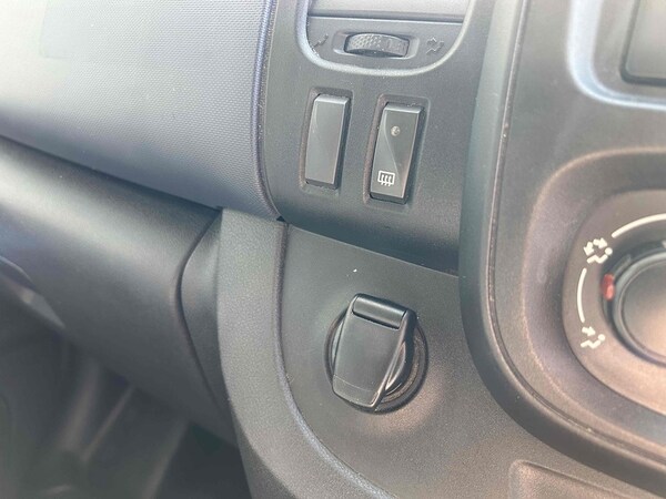 Used Vauxhall Vivaro 2019 for sale - 76148321: Photo 51