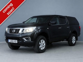 Used Nissan Navara 2018 for sale - 77681407: Photo