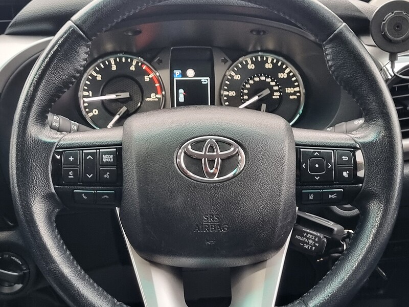 Used Toyota Hilux 2021 for sale - 77264102: Photo 25