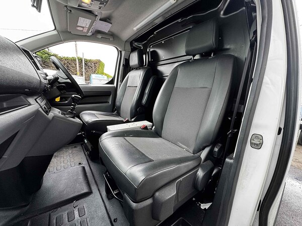 Used Vauxhall Vivaro 2019 for sale - 74306018: Photo 17
