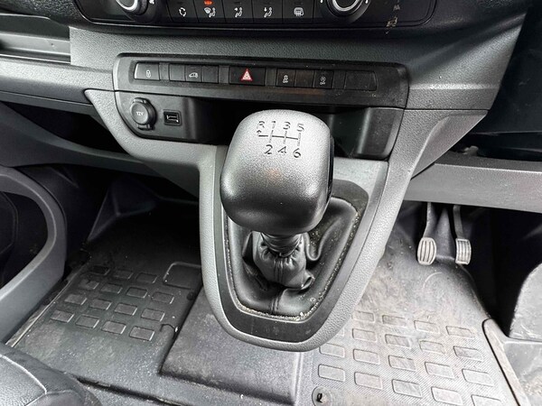 Used Vauxhall Vivaro 2019 for sale - 74306018: Photo 27