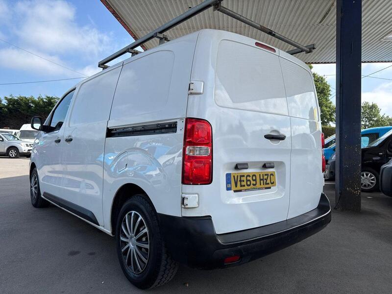 Used Vauxhall Vivaro 2019 for sale - 77007760: Photo 10