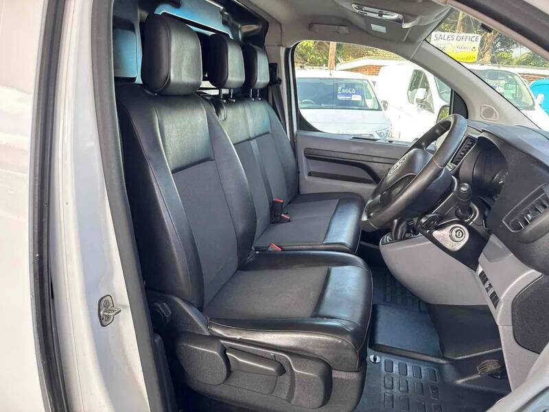 Used Vauxhall Vivaro 2019 for sale - 77007760: Photo 22
