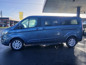 Used Ford Tourneo Custom 2018 for sale - 77019410: Photo
