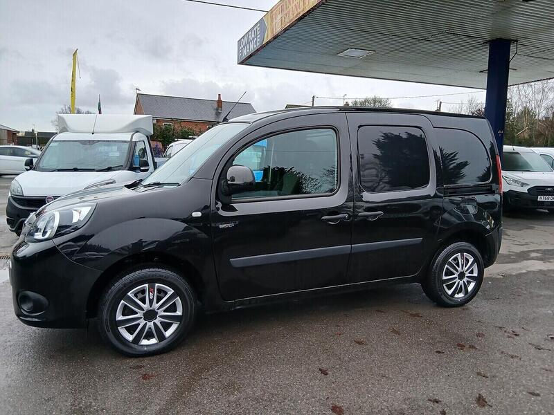 Used Renault Kangoo 2021 for sale - 76982539: Photo 4