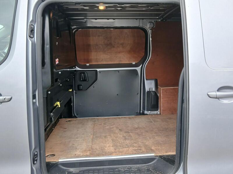 Used Vauxhall Vivaro 2022 for sale - 77998405: Photo 11
