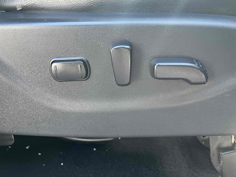 Used Nissan Navara 2018 for sale - 77801706: Photo 12