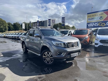 Used Nissan Navara 2018 for sale - 77801706: Photo