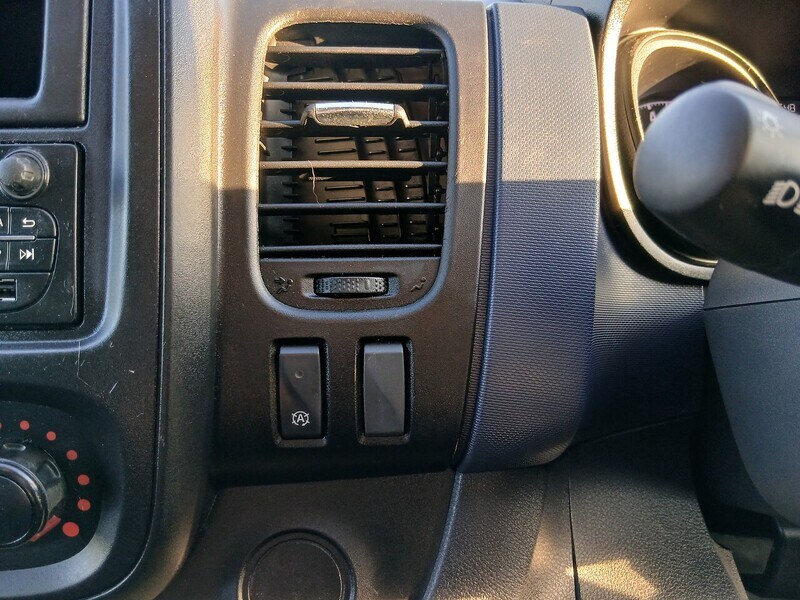 Used Vauxhall Vivaro 2018 for sale - 76932162: Photo 17