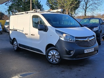 Vauxhall Vivaro feature image