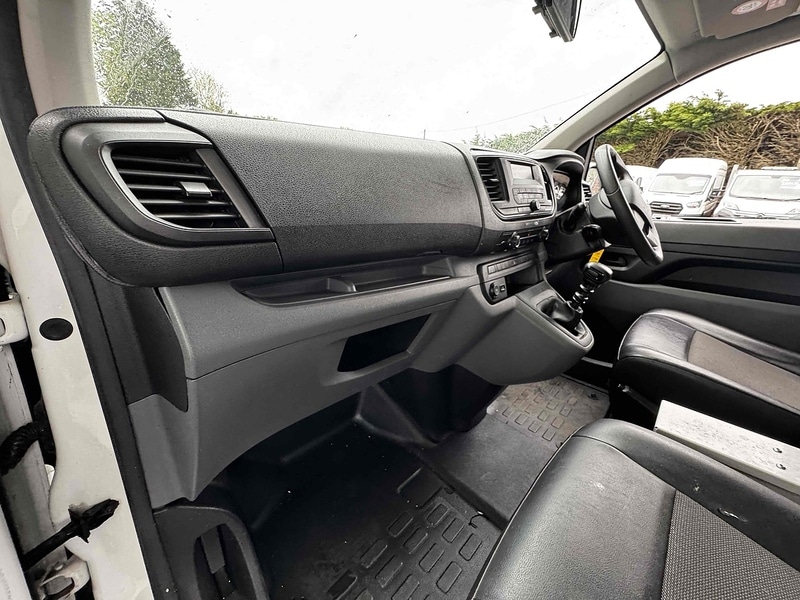 Used Vauxhall Vivaro 2019 for sale - 76599937: Photo 11