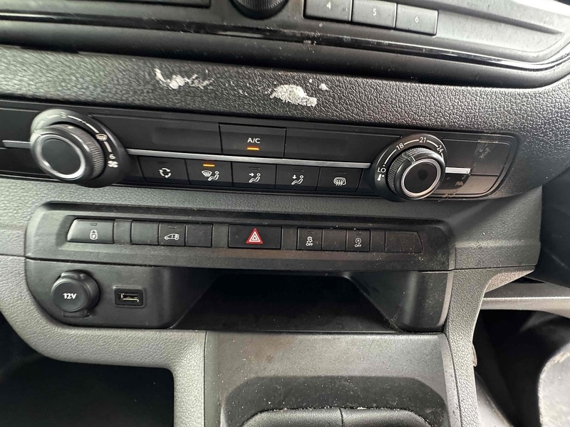 Used Vauxhall Vivaro 2019 for sale - 76599937: Photo 9