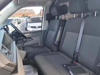 Used Volkswagen Transporter 2022 for sale - 78213121: Photo