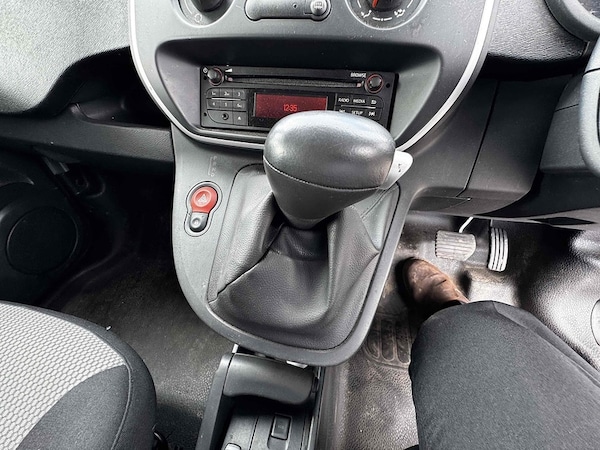 Used Renault Kangoo 2021 for sale - 73515349: Photo 30