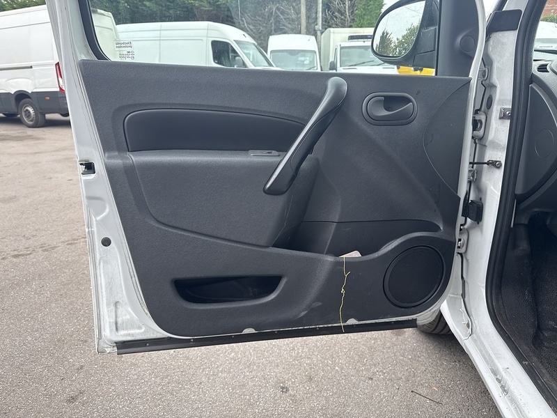 Used Renault Kangoo 2018 for sale - 76249496: Photo 35