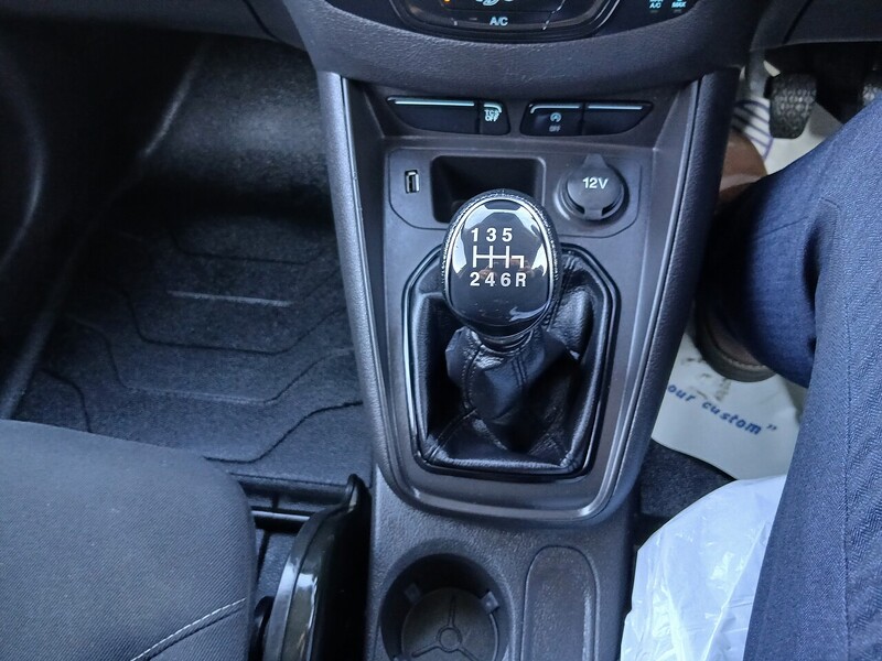 Used Ford Transit Courier 2020 for sale - 77337654: Photo 19