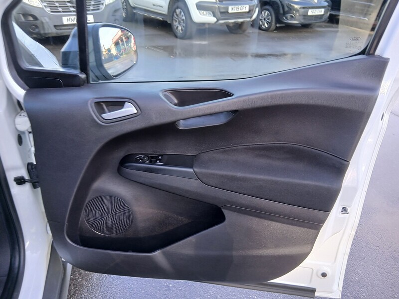 Used Ford Transit Courier 2020 for sale - 77337654: Photo 24