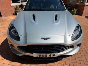 Used Aston Martin DBX 2021 for sale - 79393372: Photo