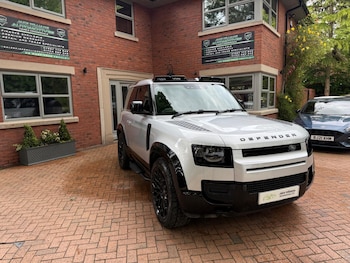 Used Land Rover Defender 90 2024 for sale - 78471593: Photo