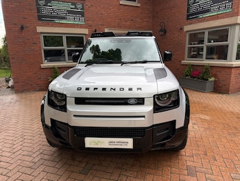 Used Land Rover Defender 90 2024 for sale - 78471593: Photo