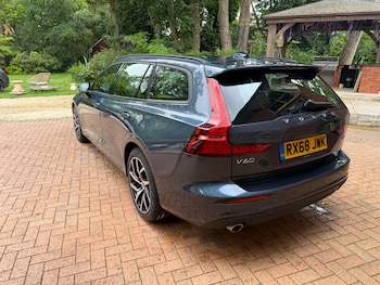 Used Volvo V60 2018 for sale - 78763093: Photo
