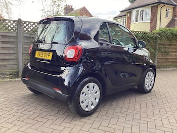 Used smart fortwo 2019 for sale - 78273207: Photo