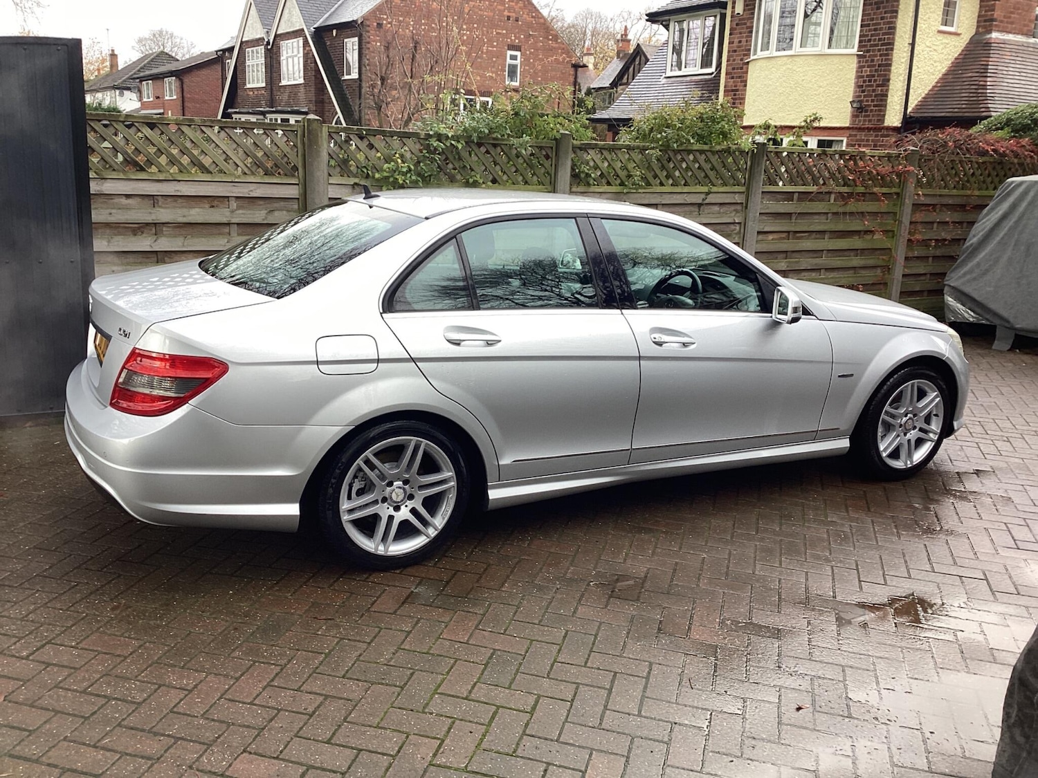 Used Mercedes-Benz C Class 2010 for sale - 77103389: Photo 3