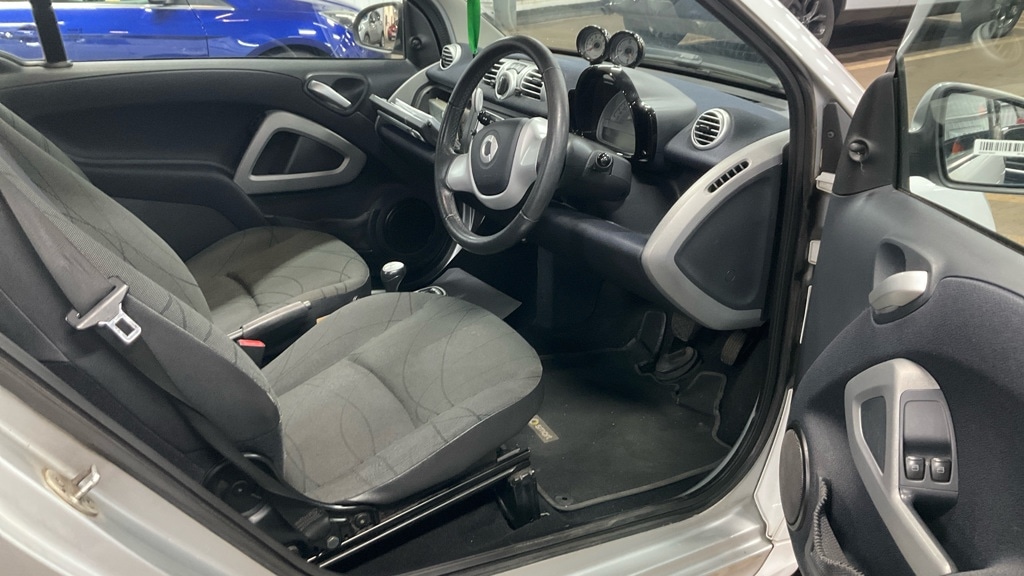 Used smart fortwo 2013 for sale - 77901845: Photo 9