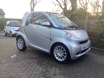 smart fortwo feature image