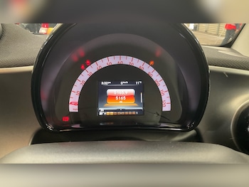 Used smart fortwo 2017 for sale - 78257959: Photo