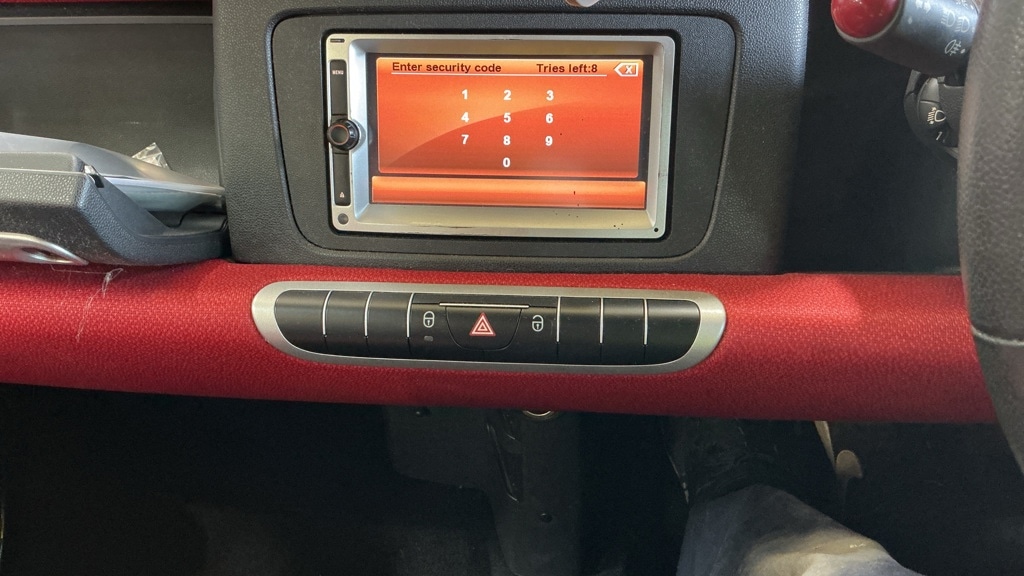 Used smart fortwo 2013 for sale - 78220936: Photo 11