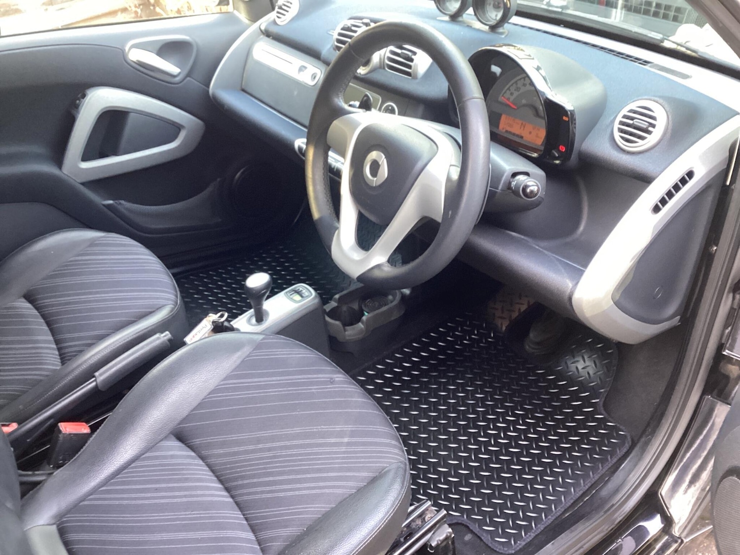 Used smart fortwo 2012 for sale - 77029499: Photo 14