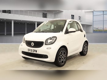 Used smart fortwo 2019 for sale - 77733460: Photo