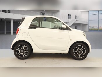 Used smart fortwo 2019 for sale - 77733460: Photo