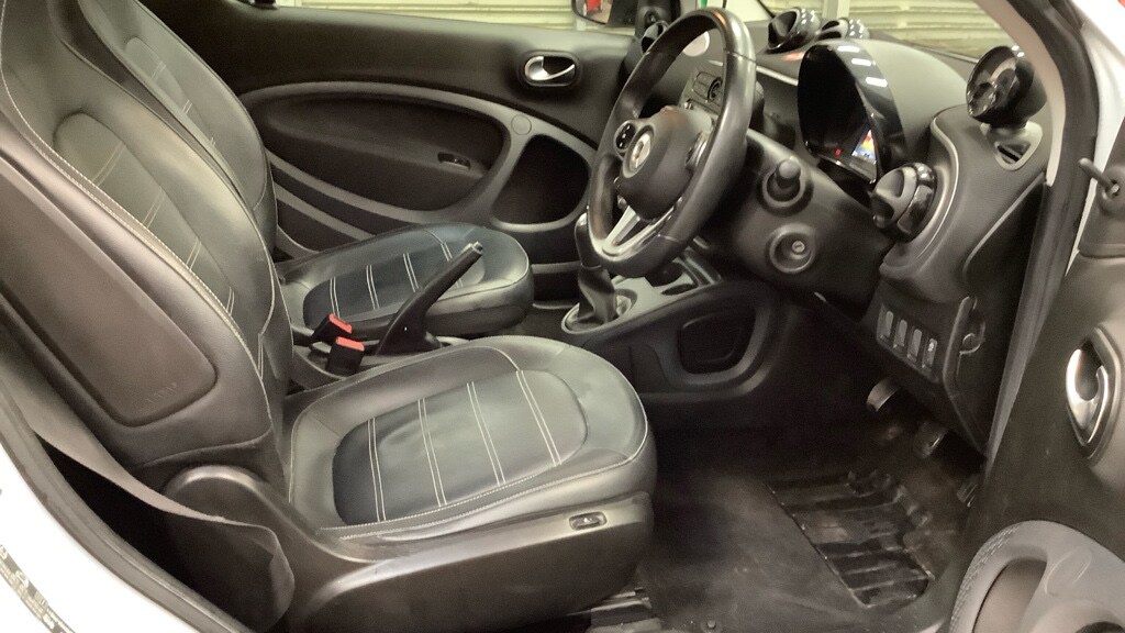 Used smart fortwo 2019 for sale - 77733460: Photo 9