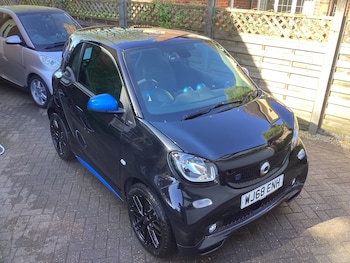 Used smart fortwo 2018 for sale - 78421667: Photo