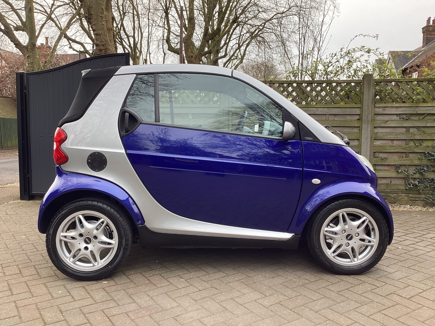 Used smart fortwo 2002 for sale - 77989849: Photo 2