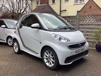 smart fortwo feature image