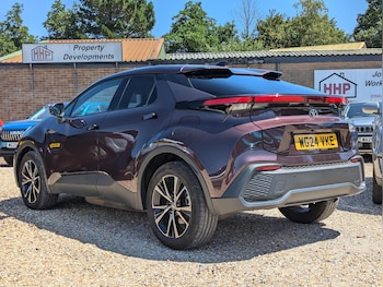 Used Toyota C-HR 2024 for sale - 75071156: Photo