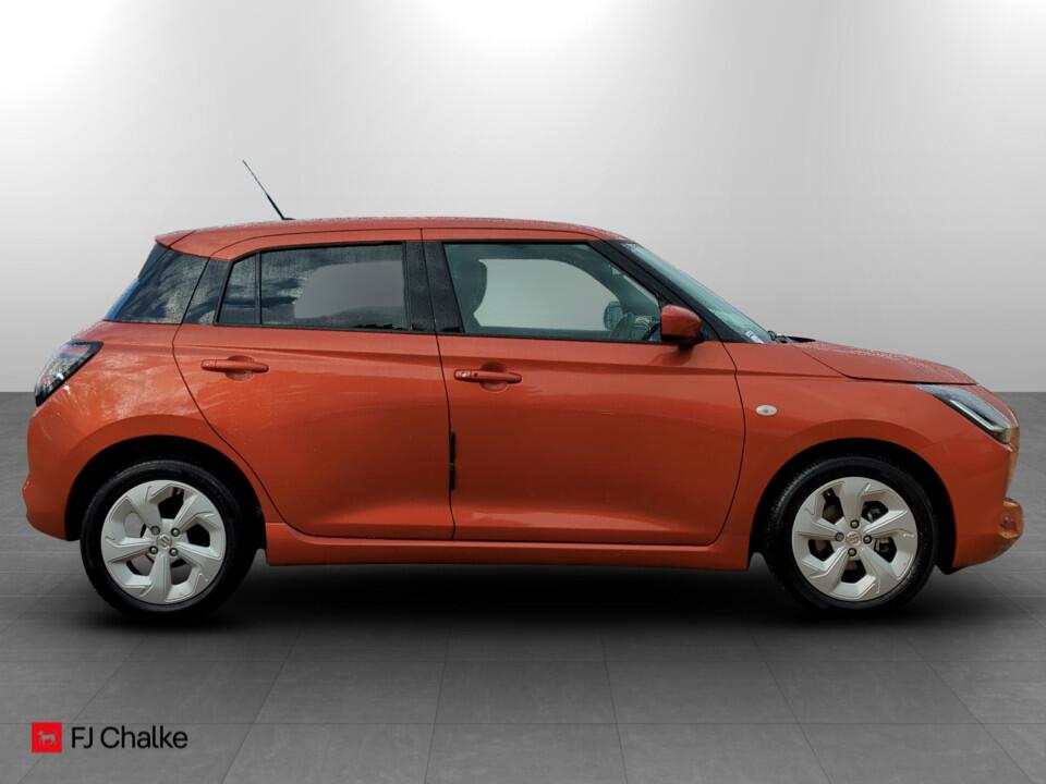 Used Suzuki Swift 2025 for sale - 76644693: Photo 2