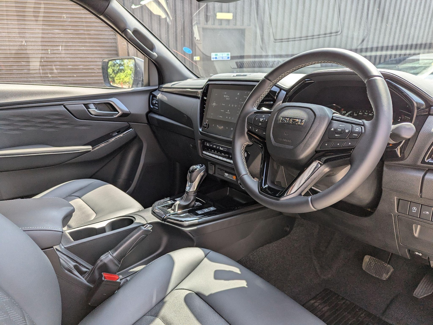 Used Isuzu D-Max 2025 for sale - 77155568: Photo 6