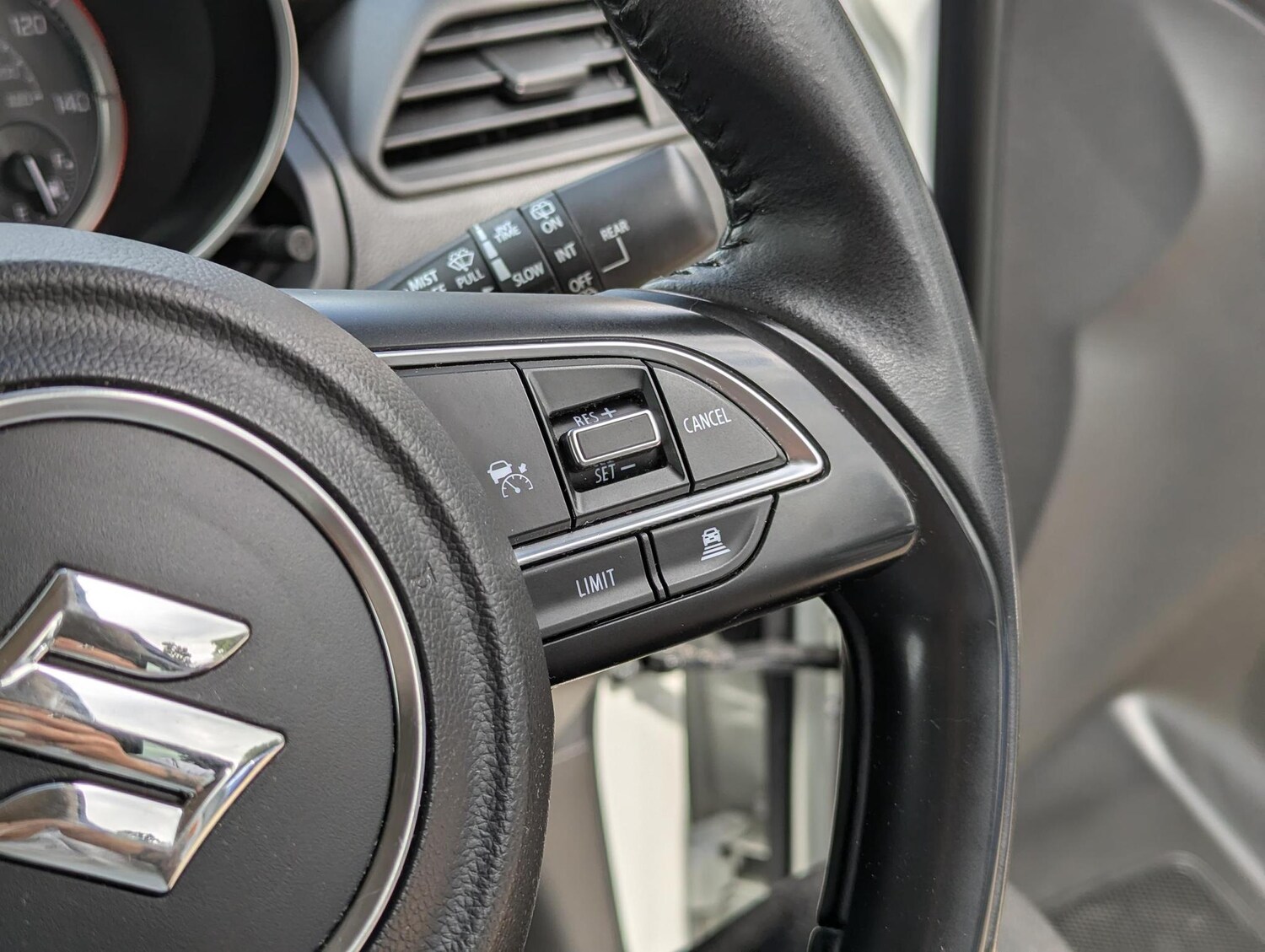 Used Suzuki Swift 2022 for sale - 76645887: Photo 14