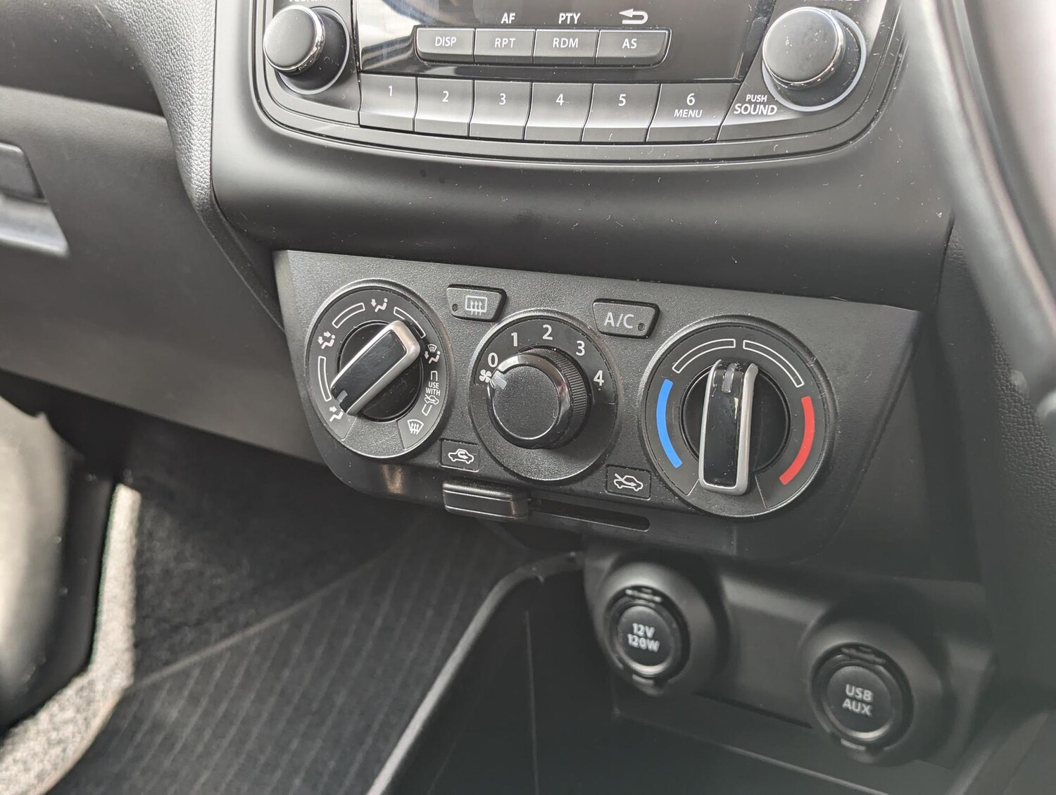 Used Suzuki Swift 2022 for sale - 76645887: Photo 17