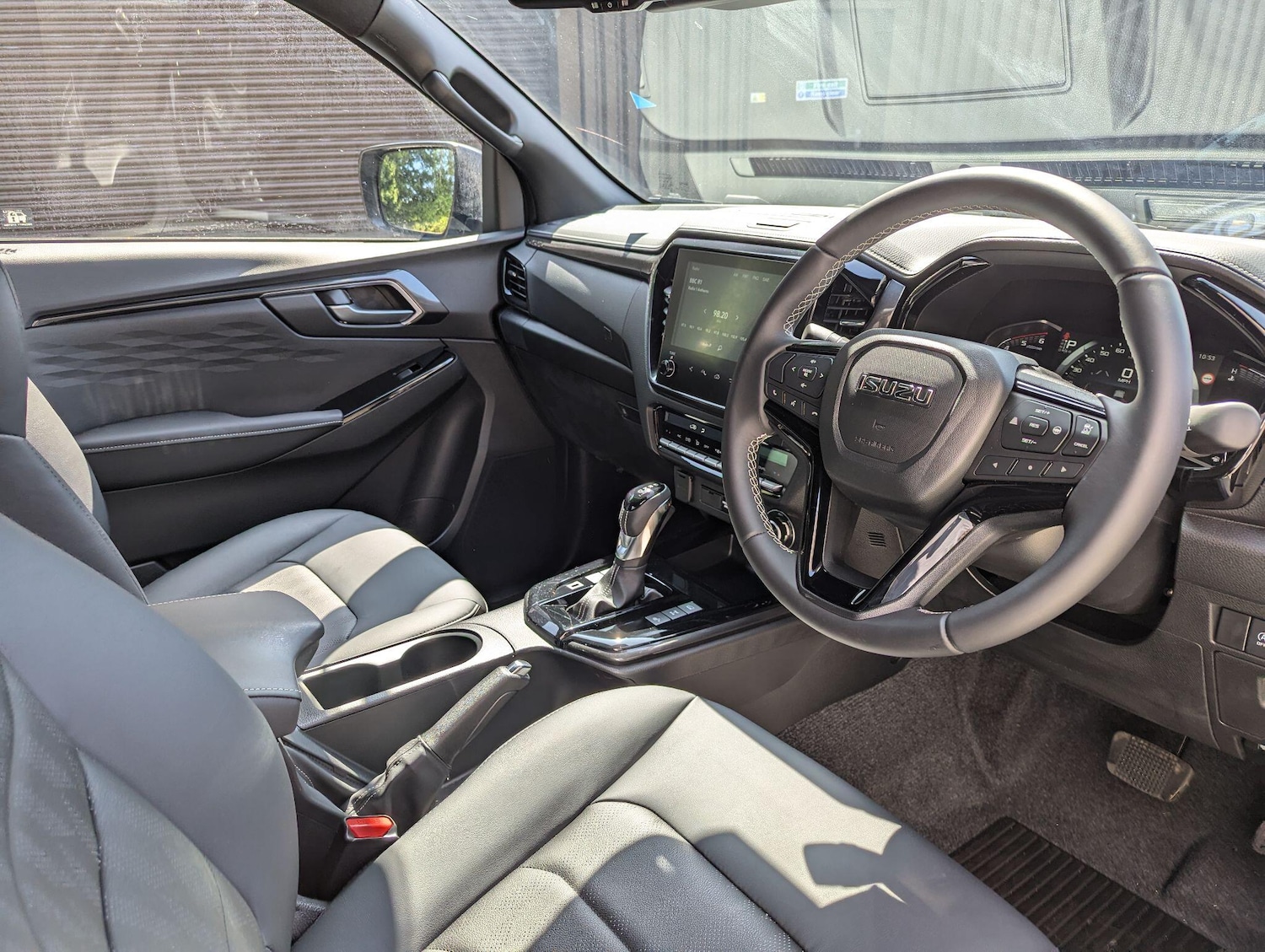 Used Isuzu D-Max 2025 for sale - 77155747: Photo 6