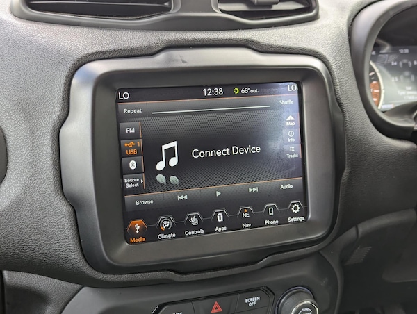Used Jeep Renegade 2019 for sale - 76151215: Photo 9