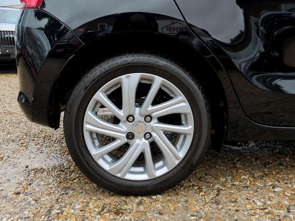 Used Suzuki Swift 2022 for sale - 77908812: Photo 11