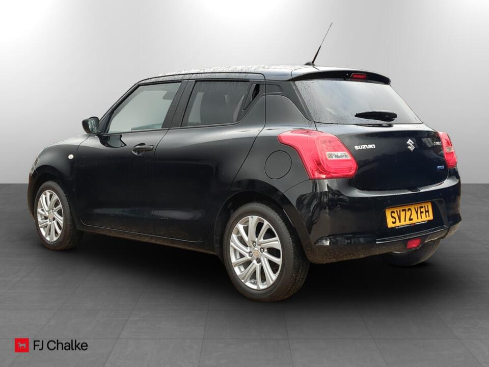 Used Suzuki Swift 2022 for sale - 77908812: Photo 4