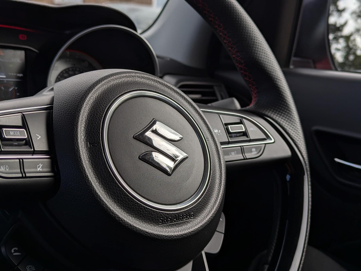 Used Suzuki Swift 2022 for sale - 76620546: Photo 17