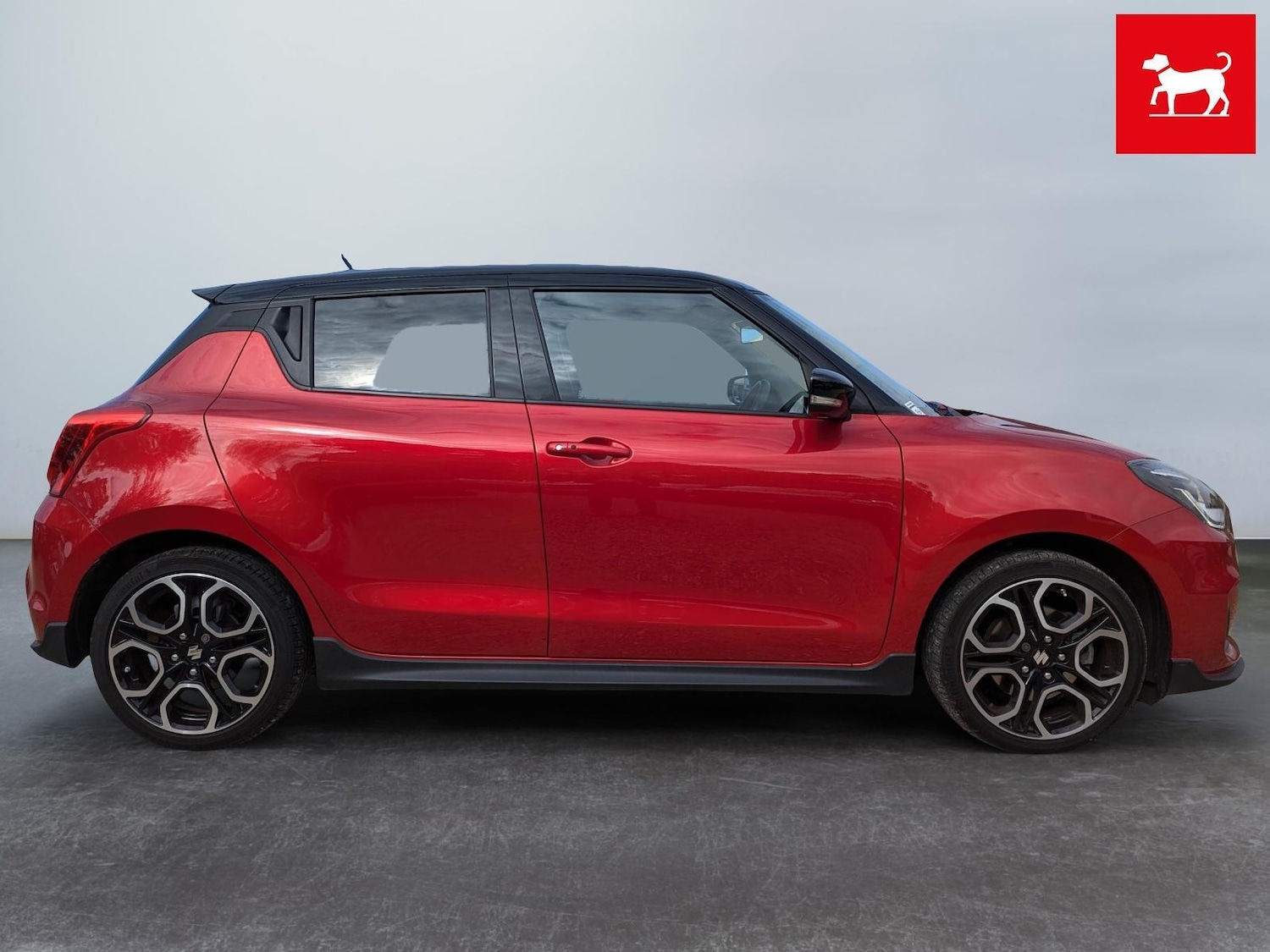 Used Suzuki Swift 2022 for sale - 76620546: Photo 5